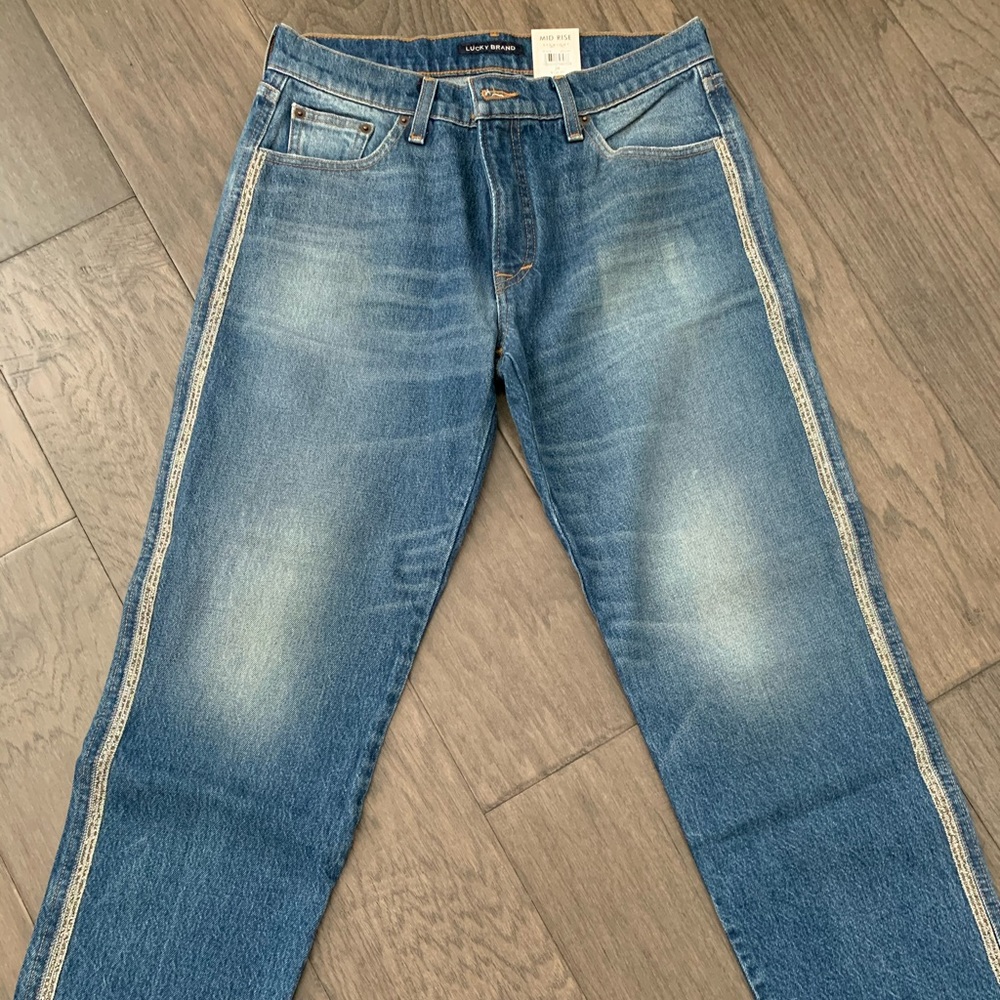 Lucky Brand Mid Rise Straight cropped jeans